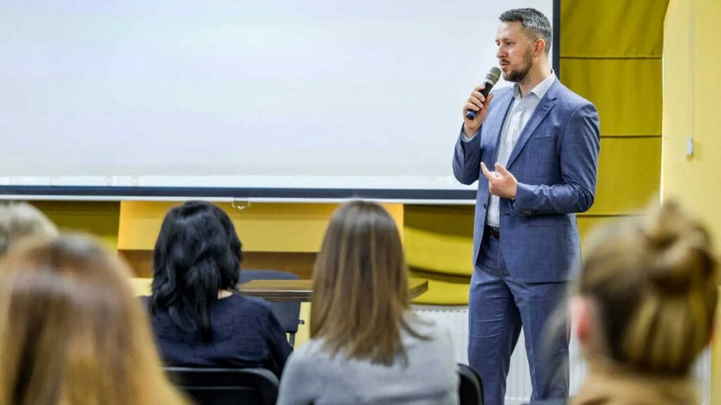 Warum die ersten 7 Sekunden in Ihrem Vortrag entscheidend sind 4 Die ersten 7 Sekunden im Vortrag