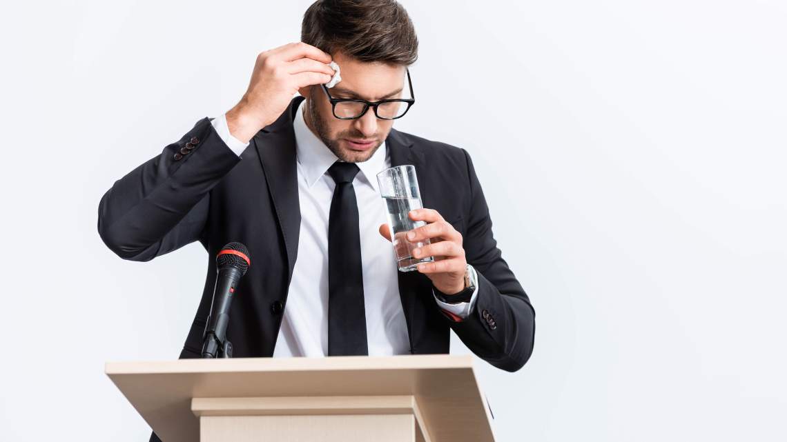 Lampenfieber vor Präsentationen: 7 hilfreiche Tipps und Tricks zur Überwindung! 1 Lampenfieber vor Präsentationen überwinden Tipps