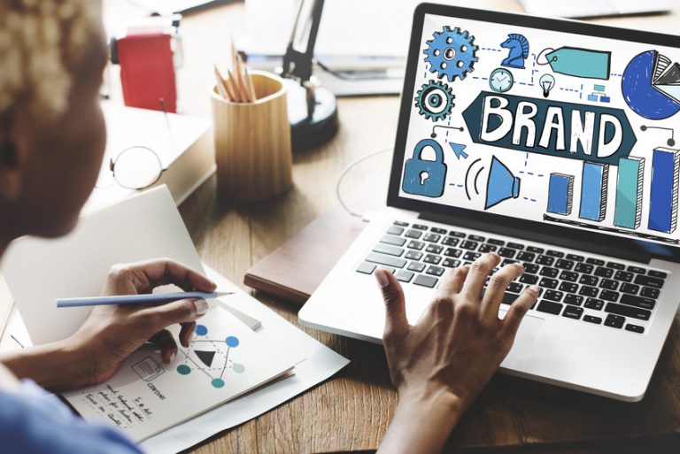 So entwerfen Sie schnell einen ansprechenden Folienhintergrund