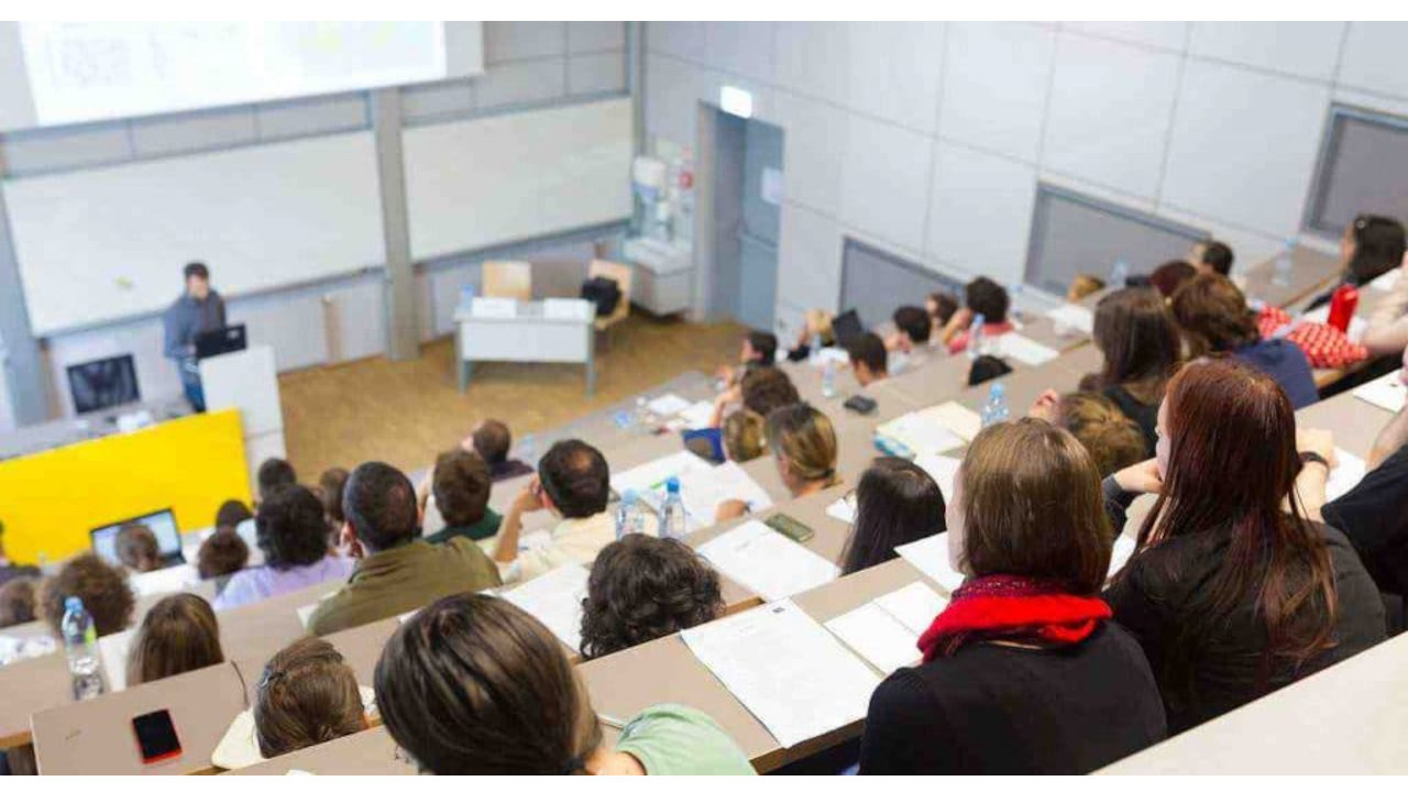 PowerPoint-Poster erstellen: 4 Profi-Tipps für Universitätsposter, Unternehmenswerbung, etc. 2 Kolloquium-Präsentation Vortrag