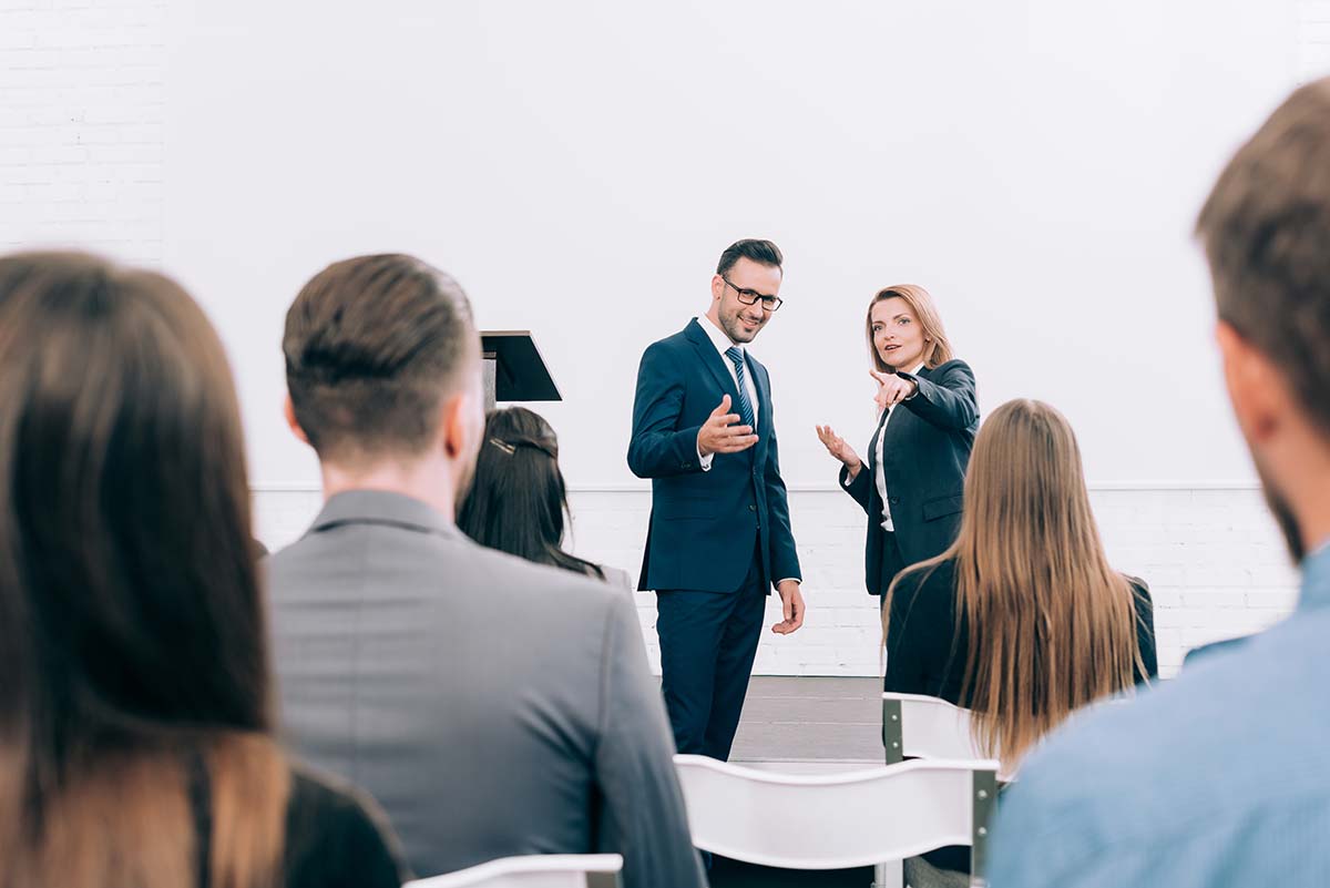 Flüssiges Reden und Vortragen – so vermeiden Sie Füllwörter 2 flüssig reden vortragen 3