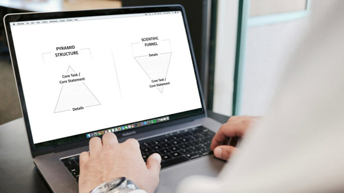 pyramidales-praesentieren-Titel
